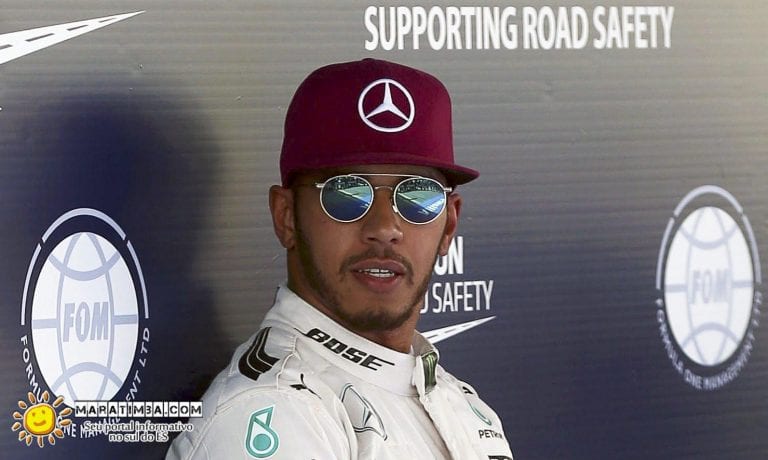 Hamilton reclama após falha no motor: ‘Alguém não quer me ver vencendo este ano’
