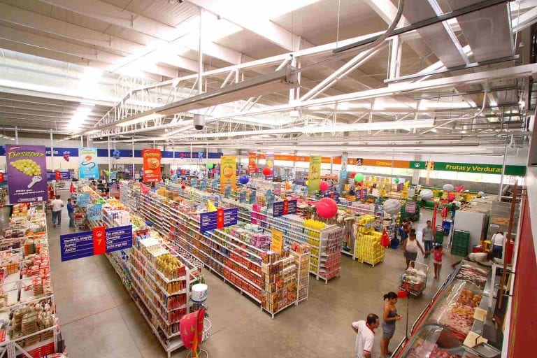 Acaba acordo que impedia supermercados de abrirem aos domingos