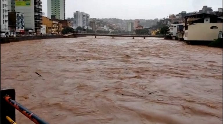 Prefeito de Cachoeiro de Itapemirim alerta para possibilidade de enchente histórica