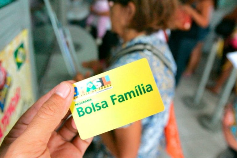 Prefeitura alerta famílias para atualização no cadastro do Bolsa Família