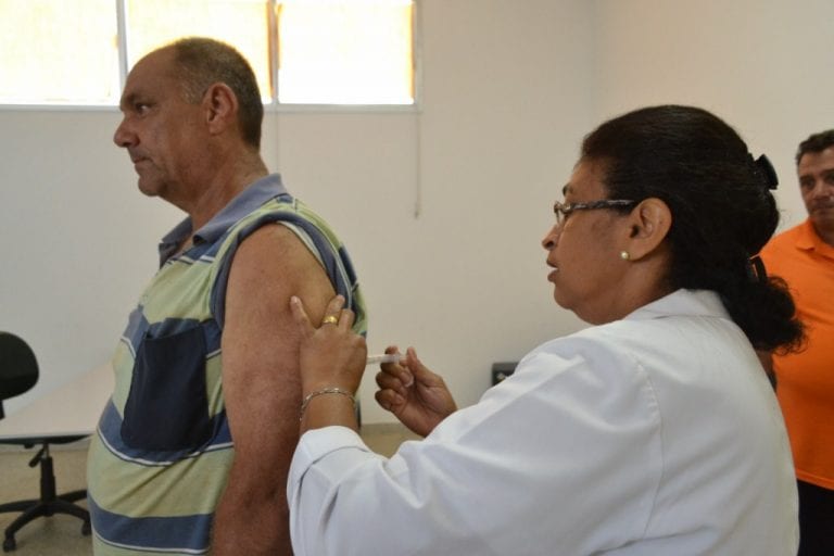Alfredo Chaves começa vacinação contra febre amarela