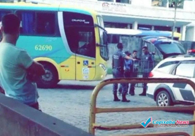 Suspeito de matar vizinho em Cachoeiro é preso ao desembarcar de ônibus