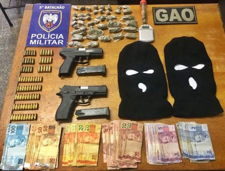 Polícia Militar apreende drogas e armas em Aracruz
