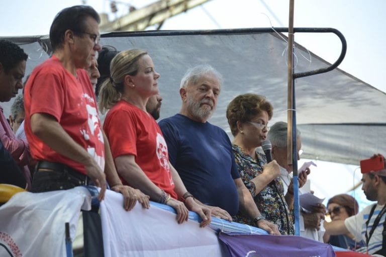 Petistas querem incluir “Lula” no nome parlamentar
