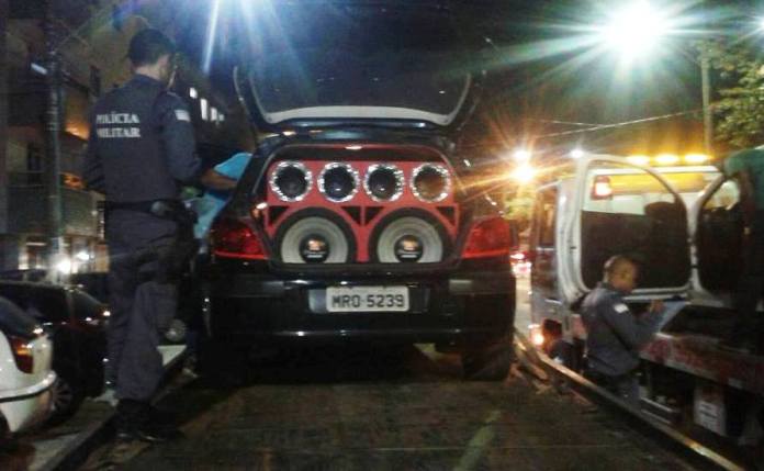 Prefeituras do litoral Sul vão multar carros de som em até R$ 10 mil