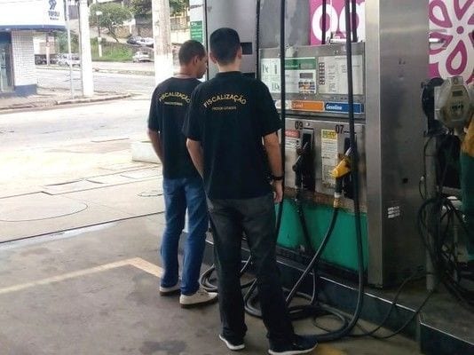 Procon age para reduzir o preço do combustível no Espírito Santo Procon age para reduzir o preço do combustível no Espírito Santo