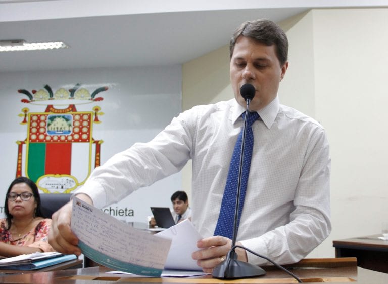Com supostas ameaças e forte esquema de segurança os vereadores aprovam limite de gratificação de fiscais em Anchieta