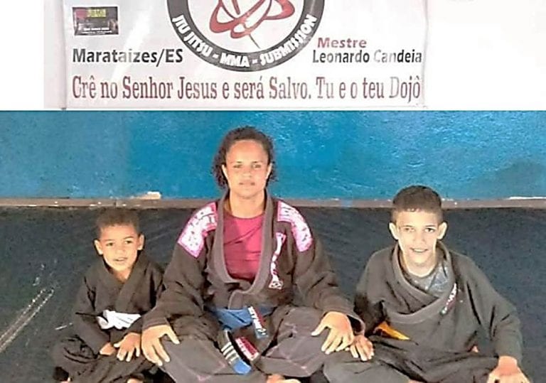 Mãe e filho representando Marataízes tentam mundial de Jiu Jitsu na Argentina