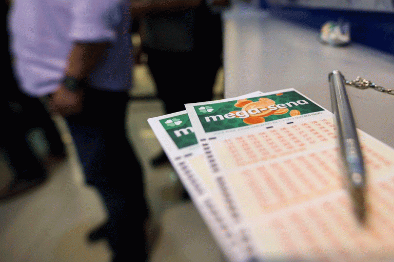Caixa Econômica reajusta preço das apostas das loterias; Mega-Sena custará R$ 4,50