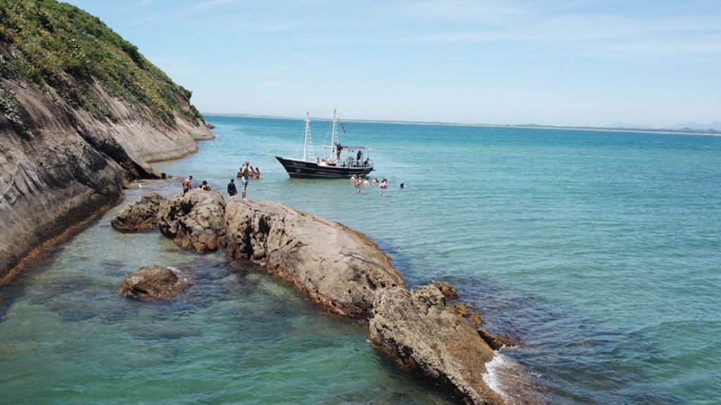 Ilha dos Franceses em Itapemirim é a atração em mais um verão