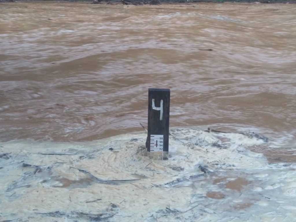 Rio baixa em Iconha, mas Defesa Civil mantém alerta de perigo