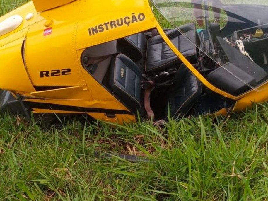 URGENTE: Helicóptero cai na zona rural de Guarapari-ES