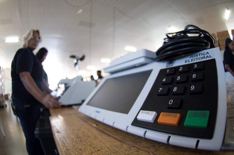 Promulgada emenda que adia eleições municipais para novembro. Confira o novo calendário!