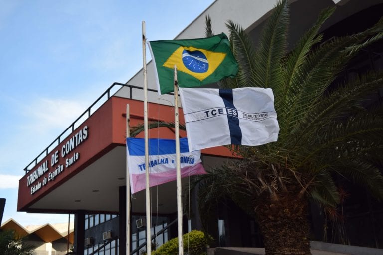Tribunal de Contas recomenda aprovação com ressalva das PCAs de Anchieta e Marechal Floriano