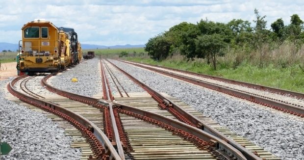 Governo recebe pedido de autorização para construção de ferrovia Barra de São Francisco (ES) a Brasília