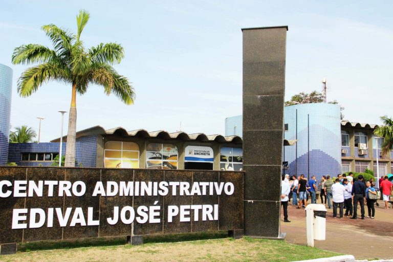 Anchieta vai exigir comprovante de vacinação para servidores e acesso aos serviços
