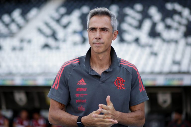 Paulo Sousa volta a criticar mentalidade do Flamengo após tropeço