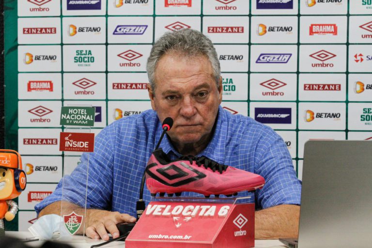 Abel Braga exalta força do elenco do Fluminense e afirma que não existe “time B”