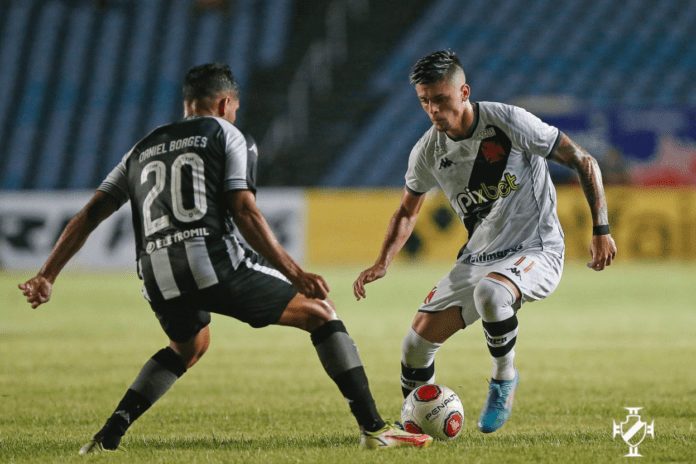 Vasco busca recuperação no Carioca contra o Bangu do ídolo Felipe