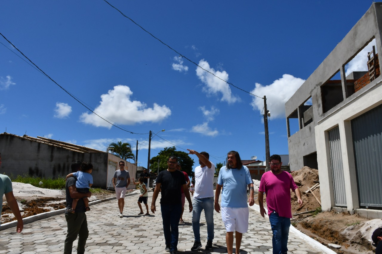 PREFEITURA DE SÃO MATEUS TÁ ON! INAUGURADO CALÇAMENTO NO BAIRRO PARQUE WASHINGTON