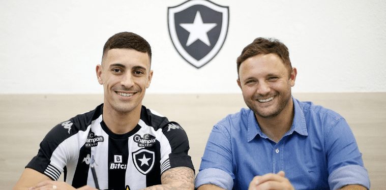 Botafogo anuncia o zagueiro Philipe Sampaio, primeira contratação da gestão de John Textor