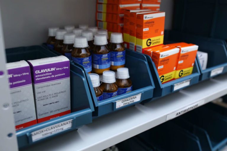 Farmácias Básicas de Linhares possuem pontos para descarte de medicamentos vencidos