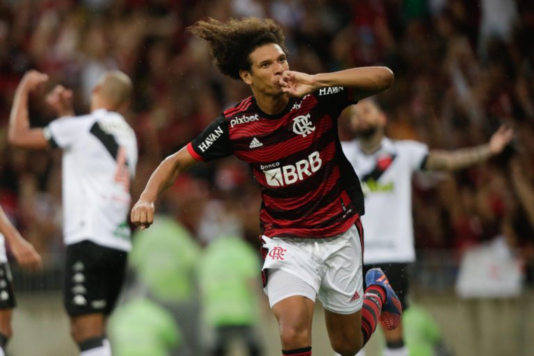 ​​​​​​​Willian Arão destaca primeiro objetivo cumprido e mira feito inédito para o Flamengo