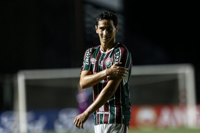Abel Braga elogia futebol de Ganso no início de temporada: ”Agradável surpresa”