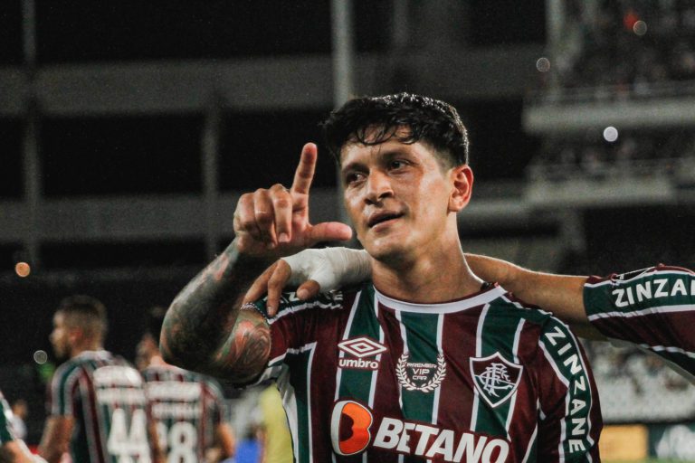 Cano prega cautela por classificação do Fluminense na Pré-Libertadores