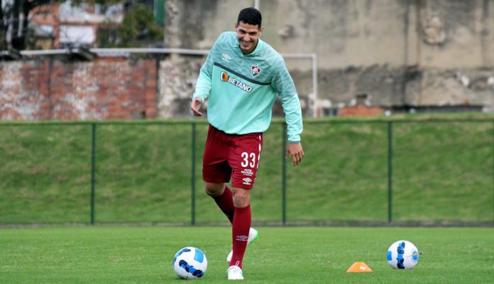 Nino, do Fluminense, vibra por presença na pré-lista da Seleção de Tite