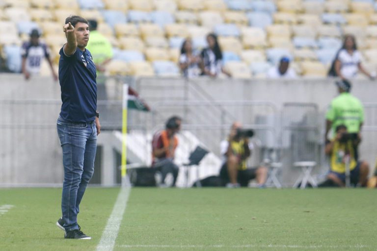 Lúcio Flávio exalta atuação do Botafogo, apesar de eliminação: “Boa postura”