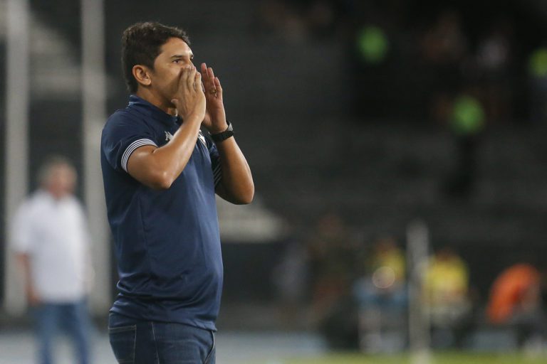 Lúcio Flávio projeta jogo de volta do Botafogo contra o Fluminense