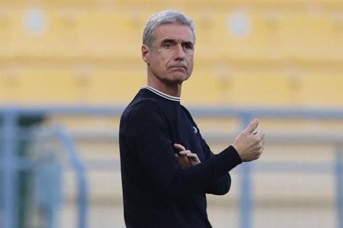 Luís Castro deixa o Al-Duhail e fica livre para Botafogo