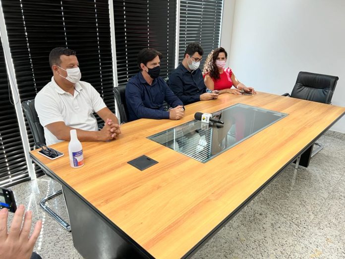 Prefeito Edson Magalhães anuncia investimentos para o município. 