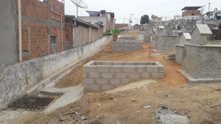 Prefeitura vai exumar 33 sepulturas para abrir espaço no cemitério municipal