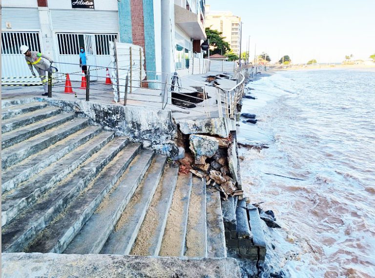 Guarapari: Erosão e avanço do mar preocupam moradores da Praia da Areia Preta