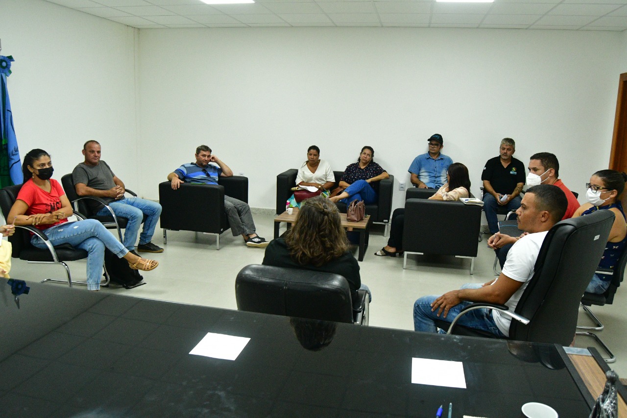 DANIEL REAFIRMA COMPROMISSO DE LUTAR PARA NÃO DEIXAR FECHAR ESCOLAS DO CAMPO