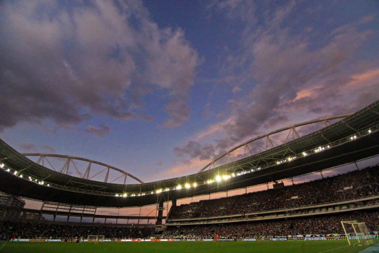 Botafogo vive expectativa de casa cheia contra o Juventude