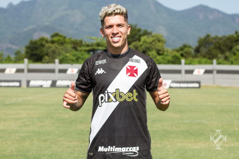 Bruno Nazário quer atuar apenas como meia no Vasco