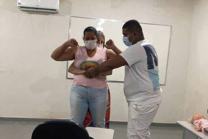 Escola do Interlagos promove treinamento de primeiros socorros para servidores   		