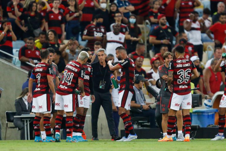 Paulo Sousa vê alternância na intensidade do Flamengo e prega melhora