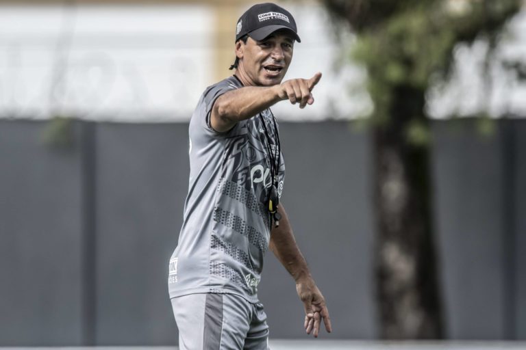 Santos visita o Fluminense na estreia no Brasileirão e tenta virar a chave em 2022