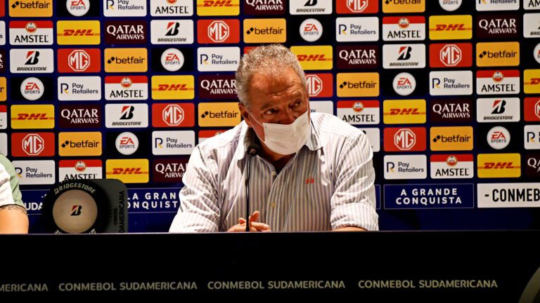 Técnico Abel Braga admite dificuldades ofensivas do Fluminense