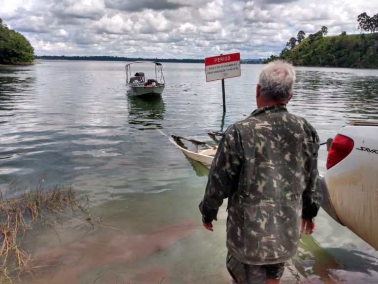 Meio Ambiente e GCM notificam construções irregulares nas lagoas de Linhares