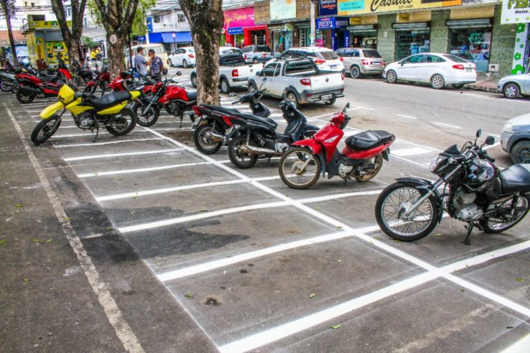 Mercado Municipal ganha 88 vagas de estacionamento após Prefeitura fazer resgate solidário de pessoas em situação de rua