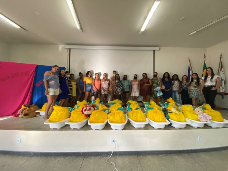 
			Secretaria de Assistência Social entrega kit enxoval em Jaguaré        