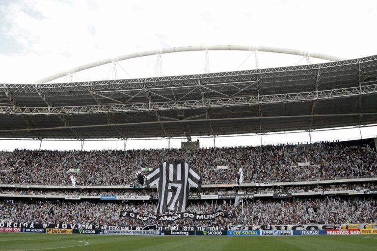 Torcida do Botafogo esgota ingressos para estreia no Brasileiro