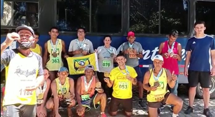 Vinte e cinco atletas de Barra de São Francisco participam da 1ª Corrida Casa Rodrigues em Boa Esperança