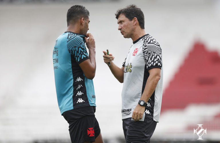 Zé Ricardo elogia preparação do Vasco e fala sobre utilização de reforços na estreia da Série B