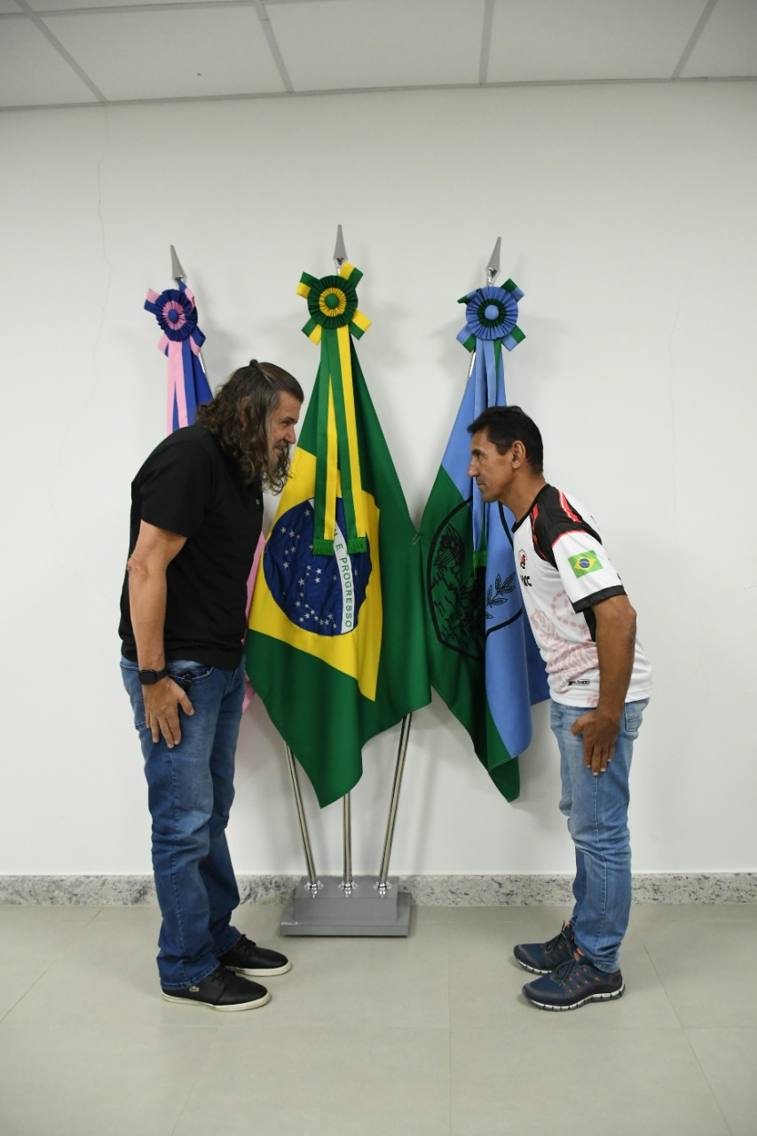 MÚSICA, ESPORTE E REIVINDICAÇÕES: DANIEL SANTANA RECEBE VISITA DA COMUNIDADE SAGRADO CORAÇÃO, DO KM 41